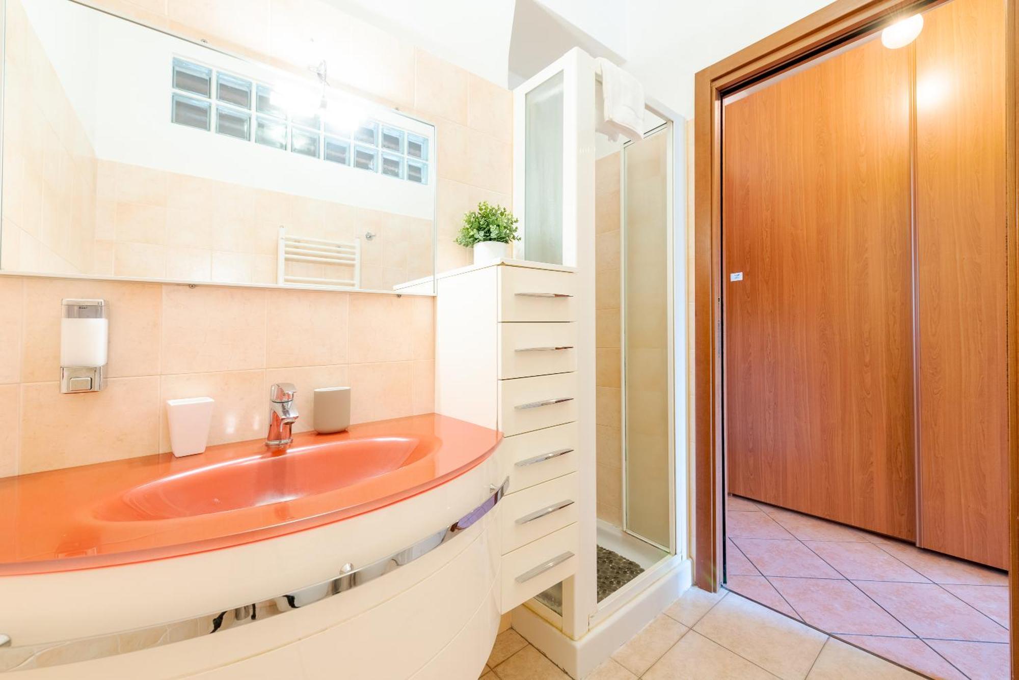 Guest Planet - Rosso Milano Apartment - Navigli Area Exteriör bild